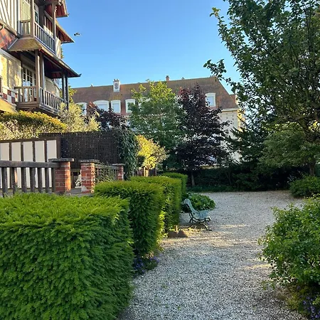 Elegant 45m2 - A Pied, Centre